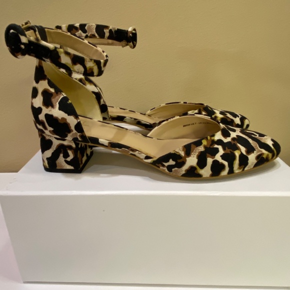 Cabi 6020 Kiki Ankle Strap Leopard Print Block Kitten Heels size 7M - Picture 4 of 11